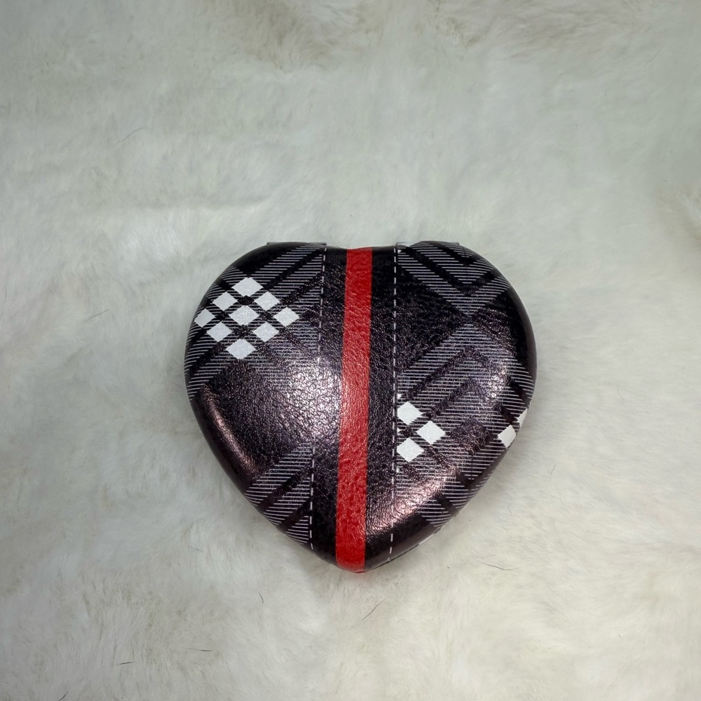 Heart-Shaped Black and Red Plaid compact mirror